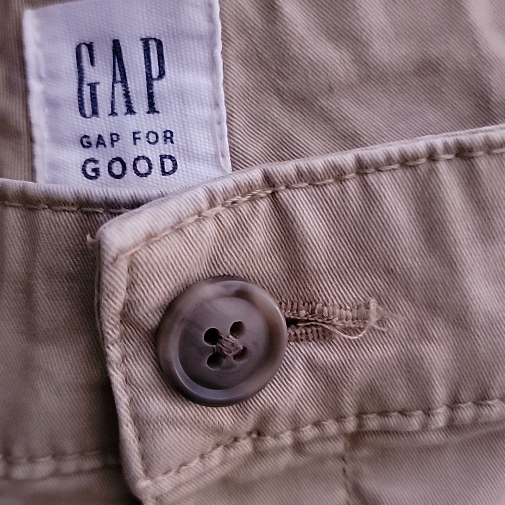 GAP Tan Shorts Size 2 - Picture 6 of 6